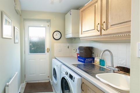 92 Broadmanor, Pocklington, York, YO42 2GB
