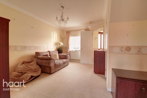 15 Hayes Road, Greenhithe, DA9 9DS