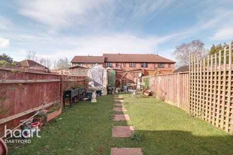 15 Hayes Road, Greenhithe, DA9 9DS