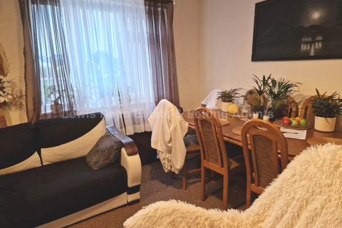 undefined, Right next door to Upton Country Park !