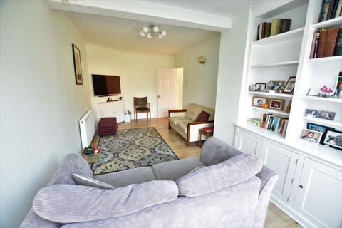 37 Hereford Road, Feltham, TW13 5BU