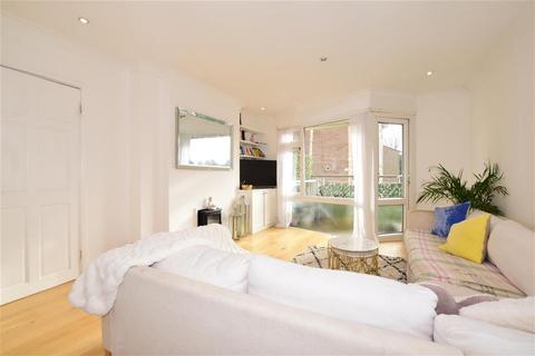 30 Alexandra Gardens, Carshalton, SM5 4LJ