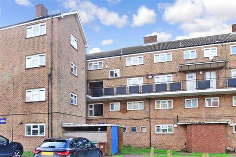 30 Alexandra Gardens, Carshalton, SM5 4LJ
