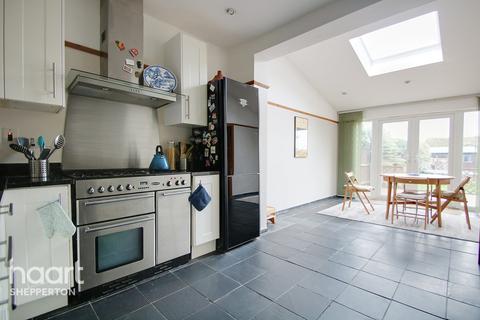 90 Nursery Road, Sunbury-on-thames, TW16 6LY