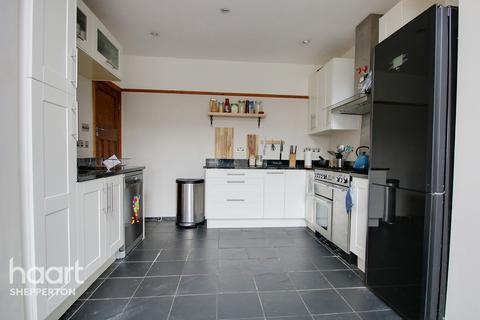 90 Nursery Road, Sunbury-on-thames, TW16 6LY