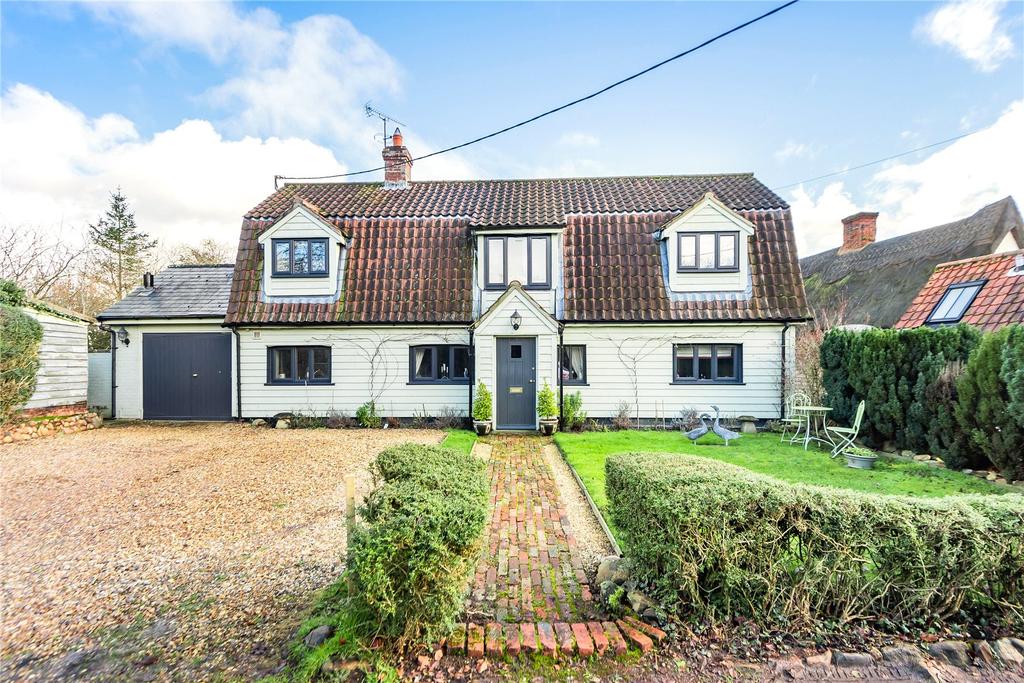 Coltsfoot Green, Wickhambrook, Newmarket, Suffolk, CB8 4 bed detached