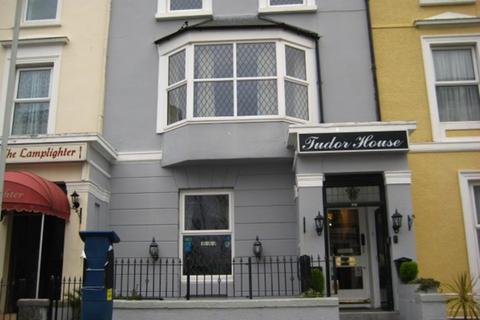 Guest house for sale - 9 Bedroom Guest House Located in Plymouth