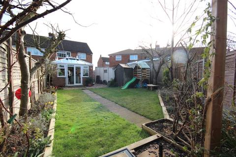 3 bedroom semi-detached house for sale, Lyneham Road, Bedfordshire LU2