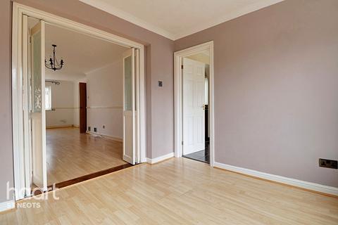 24 Arundel Crescent, Eynesbury, St Neots, PE19 2SL