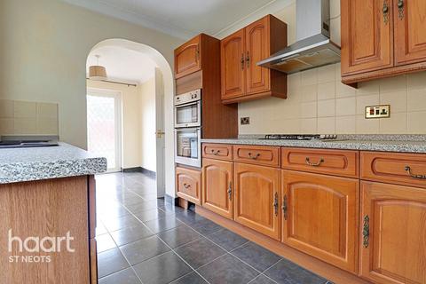 24 Arundel Crescent, Eynesbury, St Neots, PE19 2SL