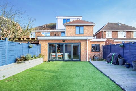 4 Wingfield Close, Bedford, MK40 4PB