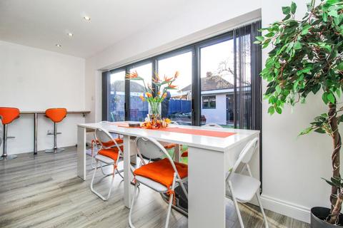 4 Wingfield Close, Bedford, MK40 4PB