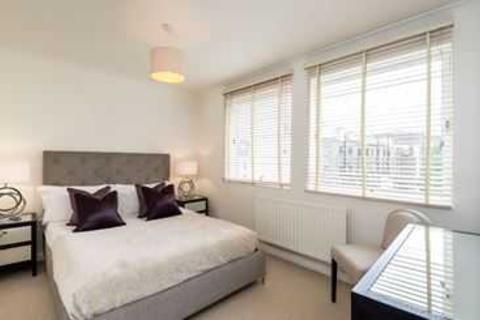 1 bedroom apartment to rent, Fulham Road, London