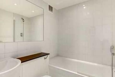 1 bedroom apartment to rent, Fulham Road, London