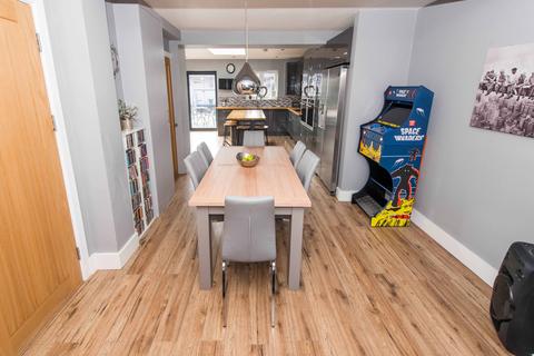 29 Welhouse Road, Carshalton, SM5 1RS