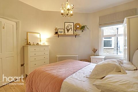 74 Brunswick Road, London, E10 6RS