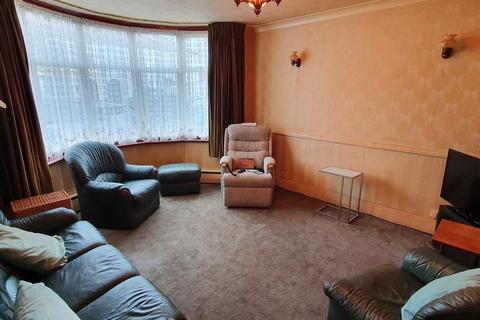 122 Shirley Gardens, Barking, IG11 9XA
