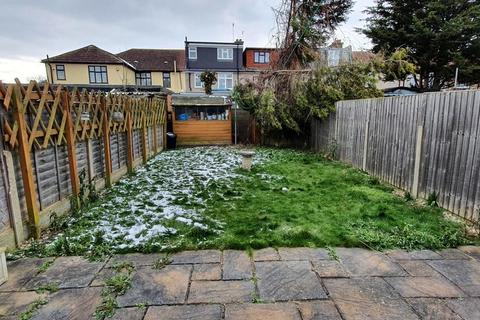 122 Shirley Gardens, Barking, IG11 9XA