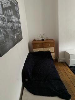 1 bedroom in a house share to rent, ELSPETH ROAD, WEMBLEY, LONDON HA0