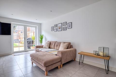 6 Burlingham Square, Worcester, WR5 1EQ