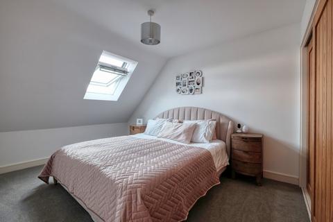6 Burlingham Square, Worcester, WR5 1EQ