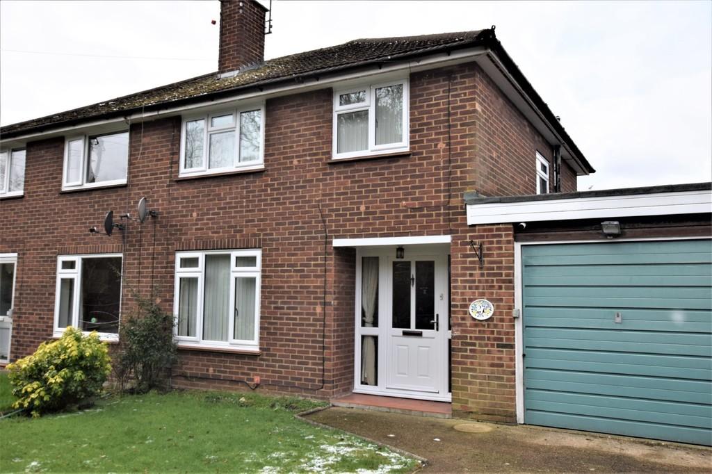 Glebe Road, Farnborough 3 bed semidetached house £370,000