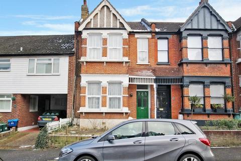 4 bedroom terraced house to rent, Wynndale Road, London