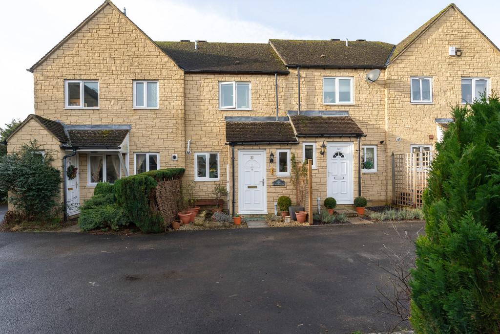Green Lake Close, BourtonontheWater, Cheltenham 2 bed terraced house