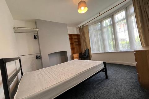 4 bedroom semi-detached house to rent, Arnfield Road, Withington, Manchester, M20 4AR
