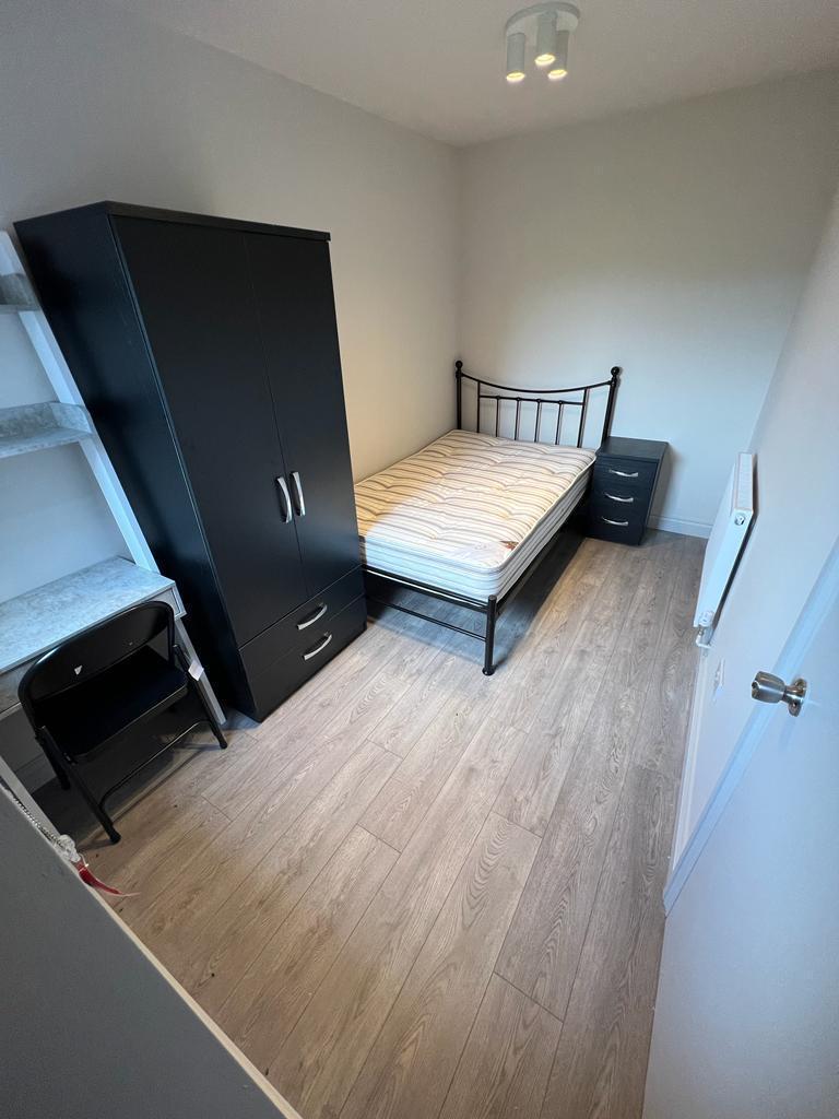 House in Manchester - More