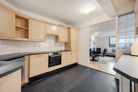 4 bedroom penthouse for sale, Dickinson Street, Manchester, M1 4LX