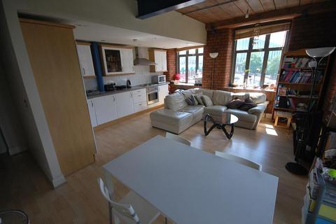 2 bedroom apartment to rent, Cambridge Street, Manchester, M1 5GF