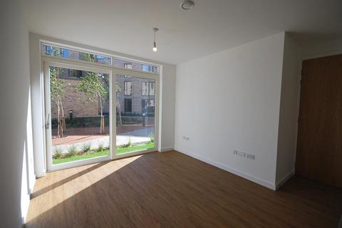2 bedroom apartment to rent, City Road, Hulme, Manchester, Lancashire, M15 5GH