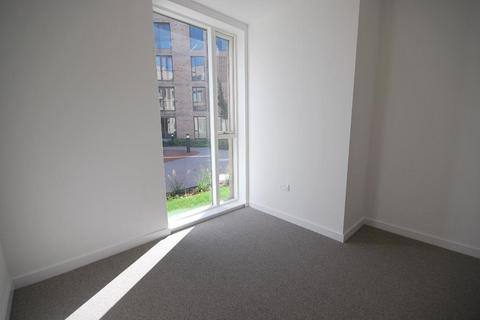 2 bedroom apartment to rent, City Road, Hulme, Manchester, Lancashire, M15 5GH
