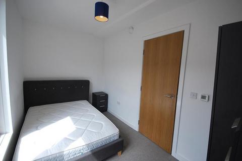 3 bedroom mews to rent, Leaf Street, Manchester, M15 5LE