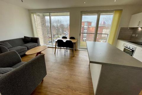 2 bedroom apartment to rent, City Road, Hulme, Manchester, M15 5GP