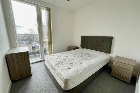 2 bedroom apartment to rent, City Road, Hulme, Manchester, M15 5GP