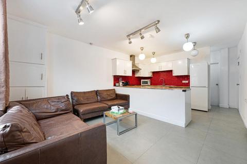 6 bedroom terraced house to rent, Fleeson Street, Rusholme, Manchester, M14 5NG