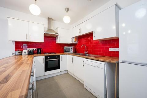 6 bedroom terraced house to rent, Fleeson Street, Rusholme, Manchester, M14 5NG