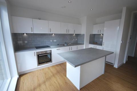 2 bedroom apartment to rent, City Road, Hulme, Manchester, M15 5GH