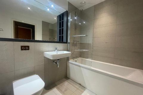 2 bedroom apartment to rent, City Road, Hulme, Manchester, M15 5GH