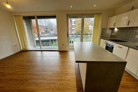 2 bedroom apartment to rent, City Road, Hulme, Manchester, Lancashire, M15 5GP