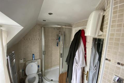 168 Dragon Road, Hatfield, AL10 9NZ