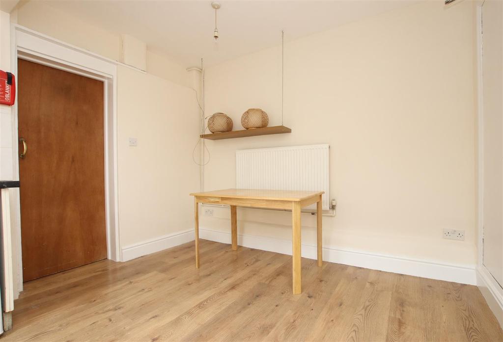 Dining area.jpg