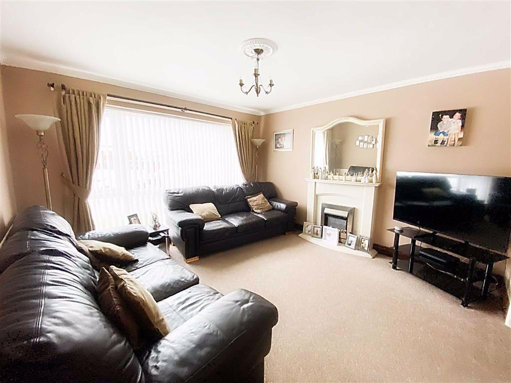 Valeria Close, Hadrian Park, Wallsend, NE28 3 bed semidetached house