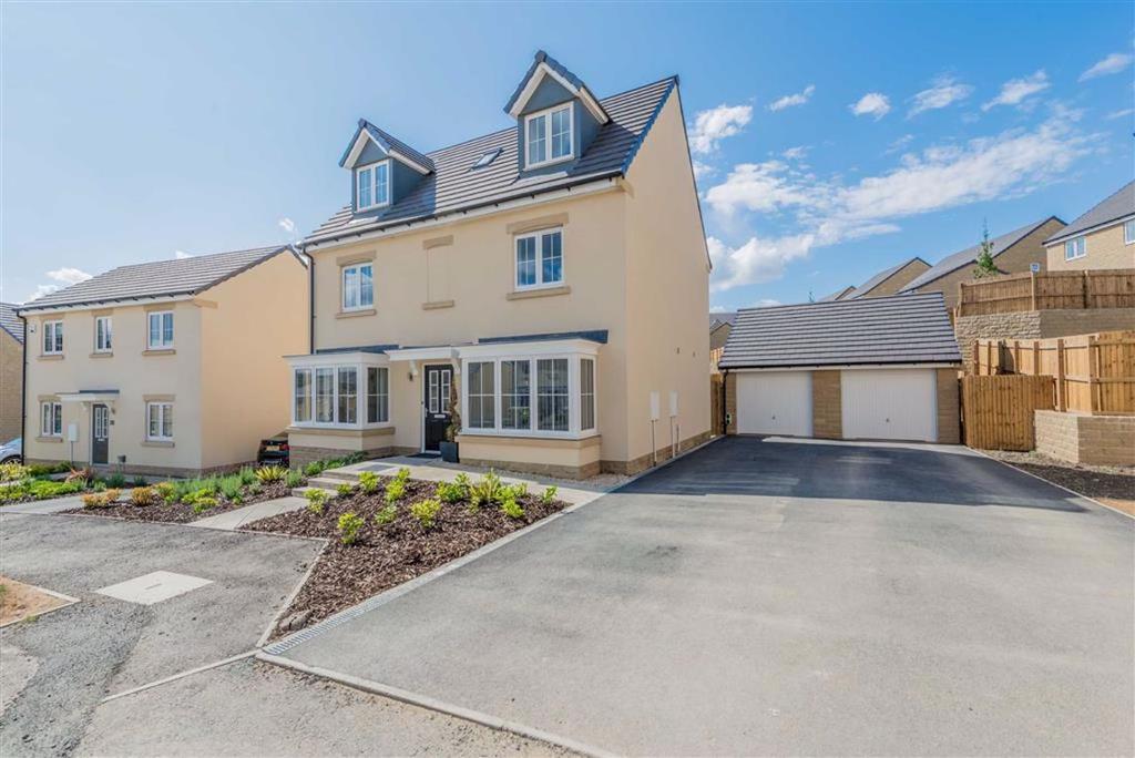 Brompton Drive, Apperley Bridge, Bradford, West Yorkshire, BD10 5 bed