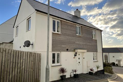 13 Codling Close, St Austell, PL25 4PY