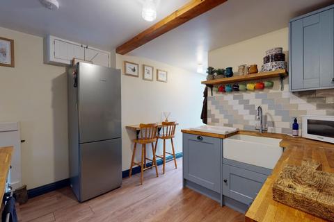 3, Bridge Cottages Barrow Green, Teynham, Sittingbourne, ME9 9ED