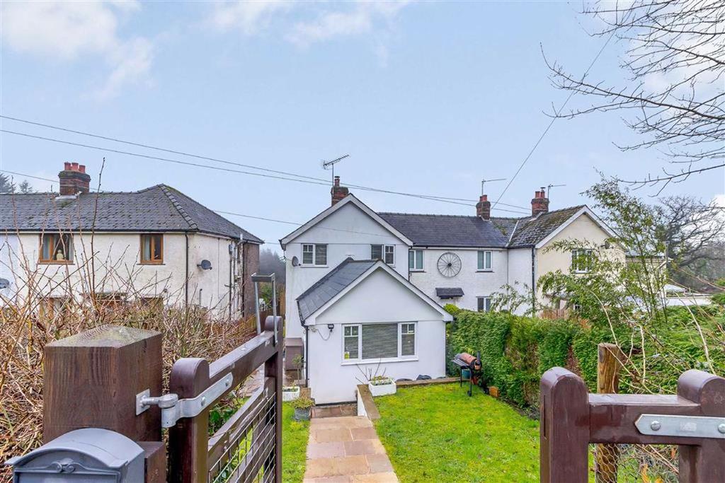 Usk Road, Shirenewton, Near Chepstow, Monmouthshire, NP16 3 bed house £350,000