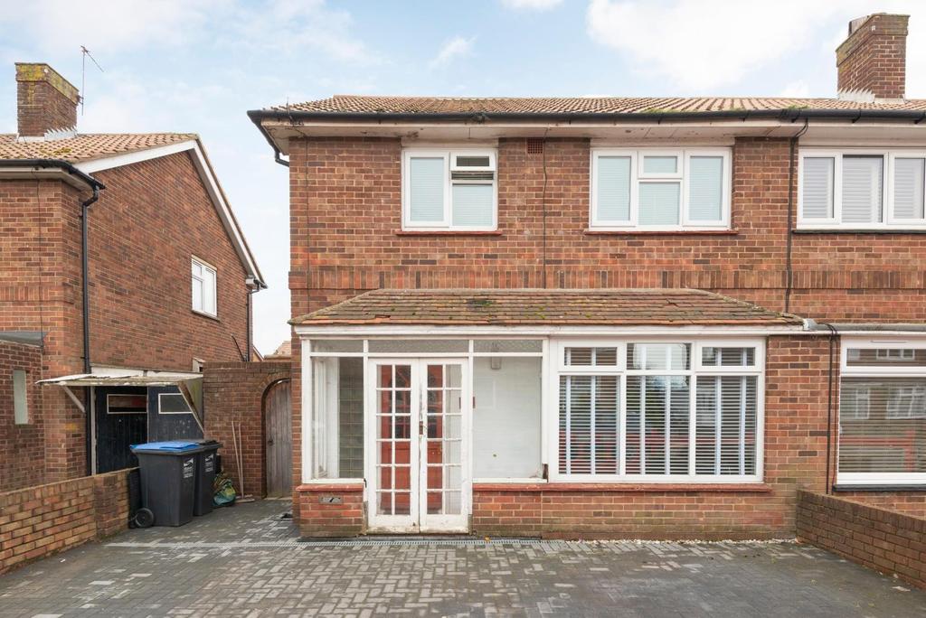 Lister Road, Margate 2 bed house £250,000